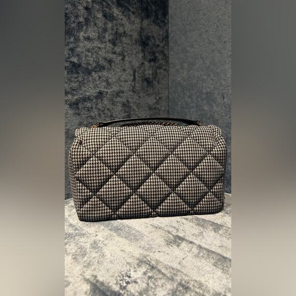 Versace Medusa Black and Gold Women's Bag NWT - Picture 5 of 8